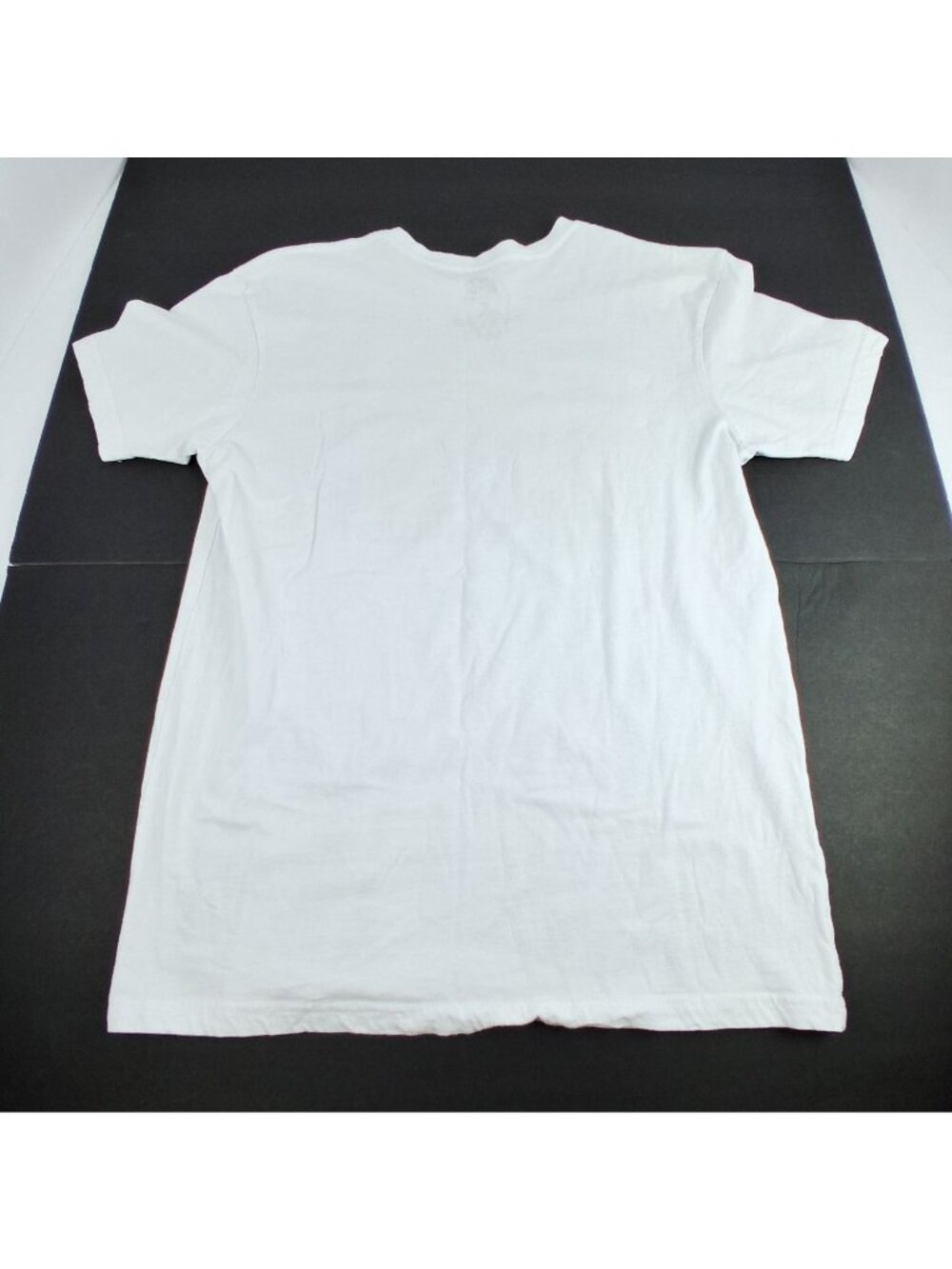 MTV Retro Graphic White T-Shirt Smiley Face Logo Music Television Size Small - Picture 2 of 9